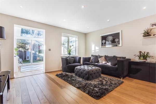 Bampton Drive, Mill Hill, NW7, Mill Hill, NW7